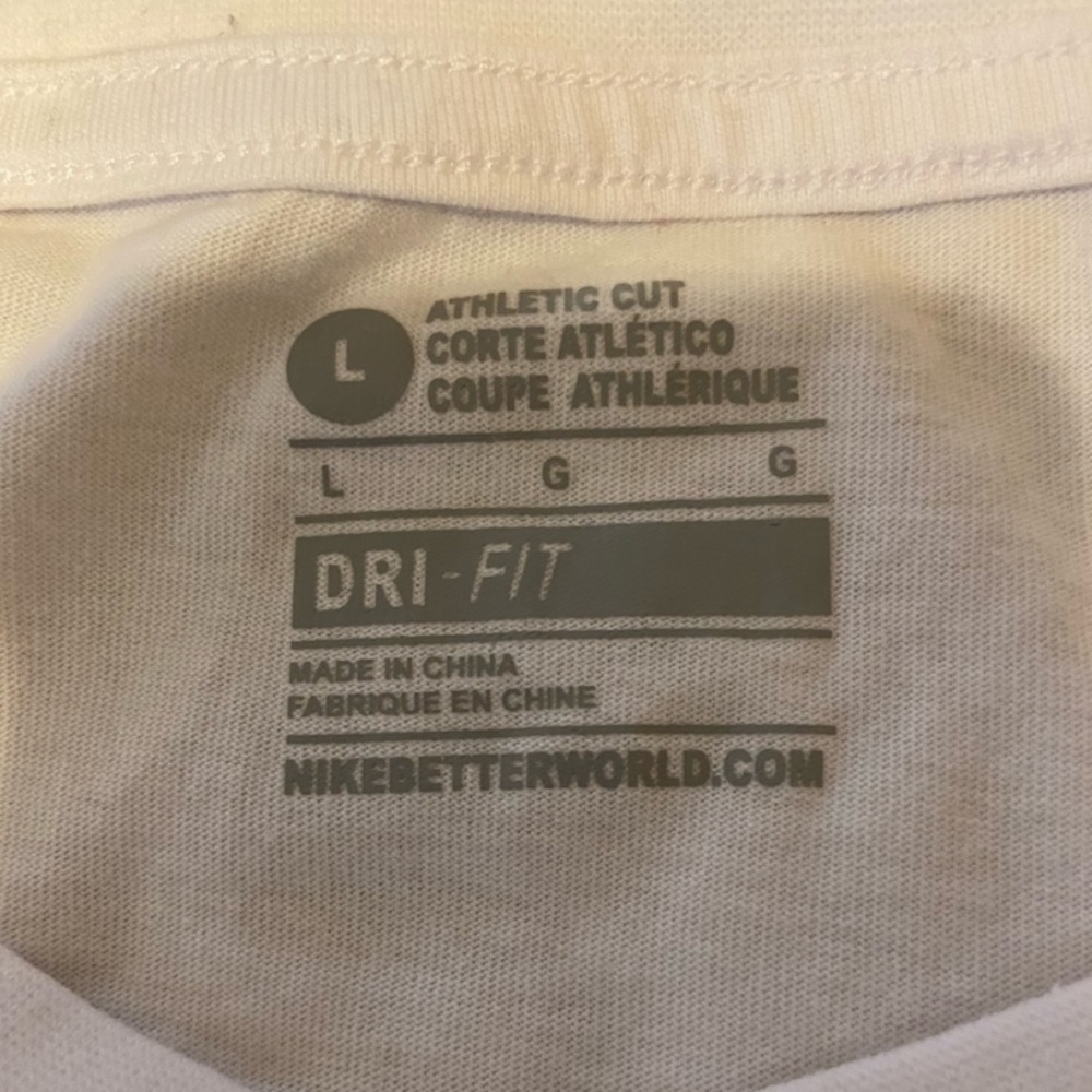 Travis Scott Second Astroworld Tour T Shirt - Picture 3 of 5